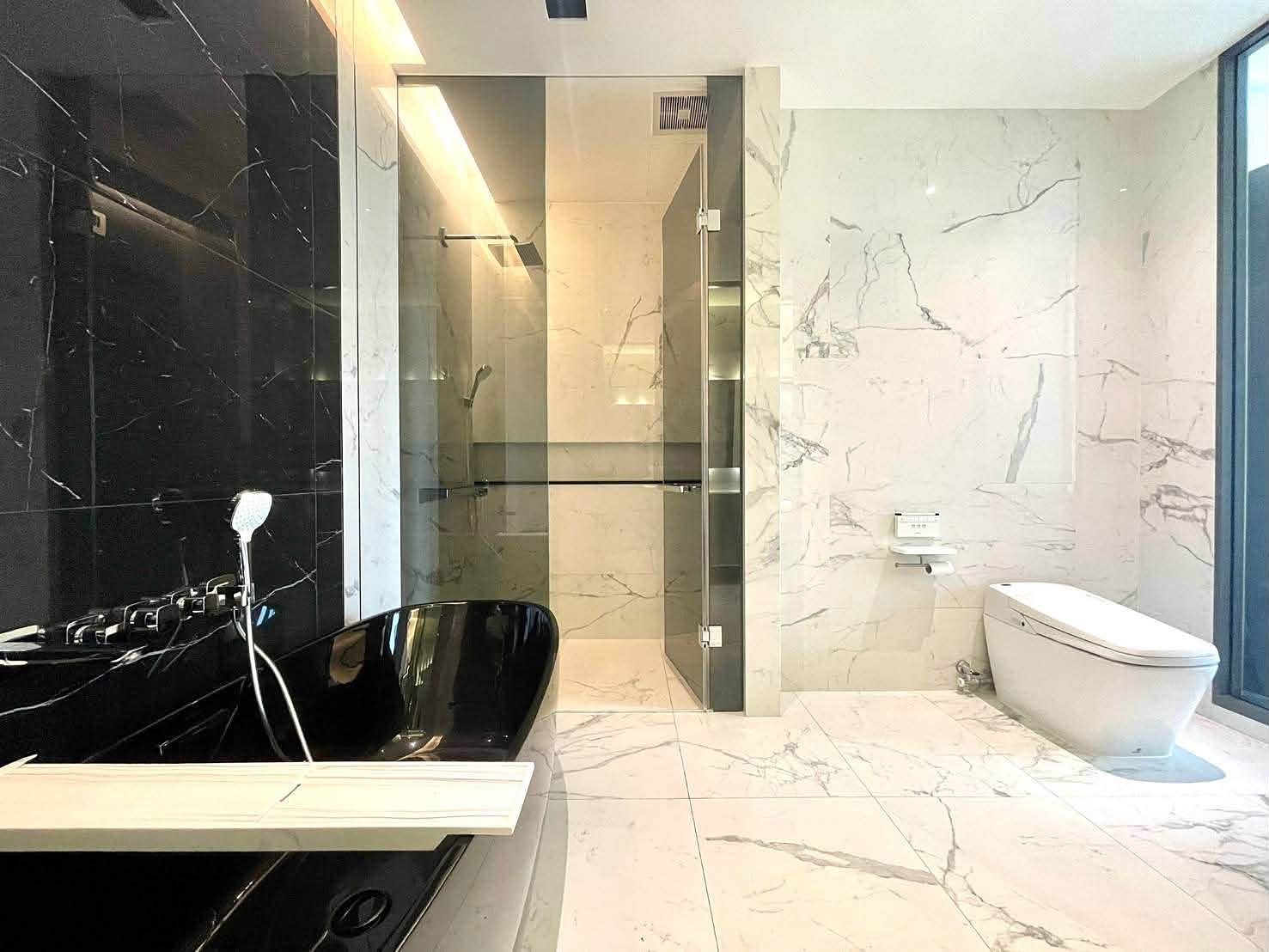 The Bangkok Thonglor: Bathroom