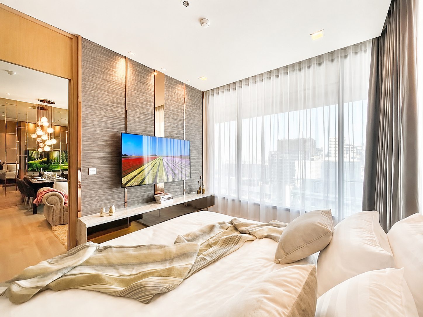 The Esse Asoke: Bedroom