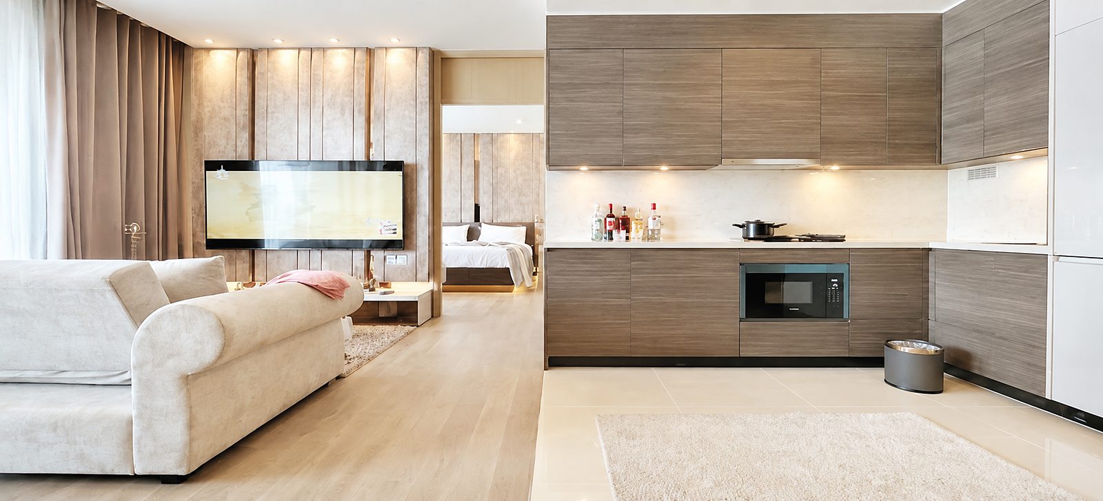 The Esse Asoke: Living area and kitchen