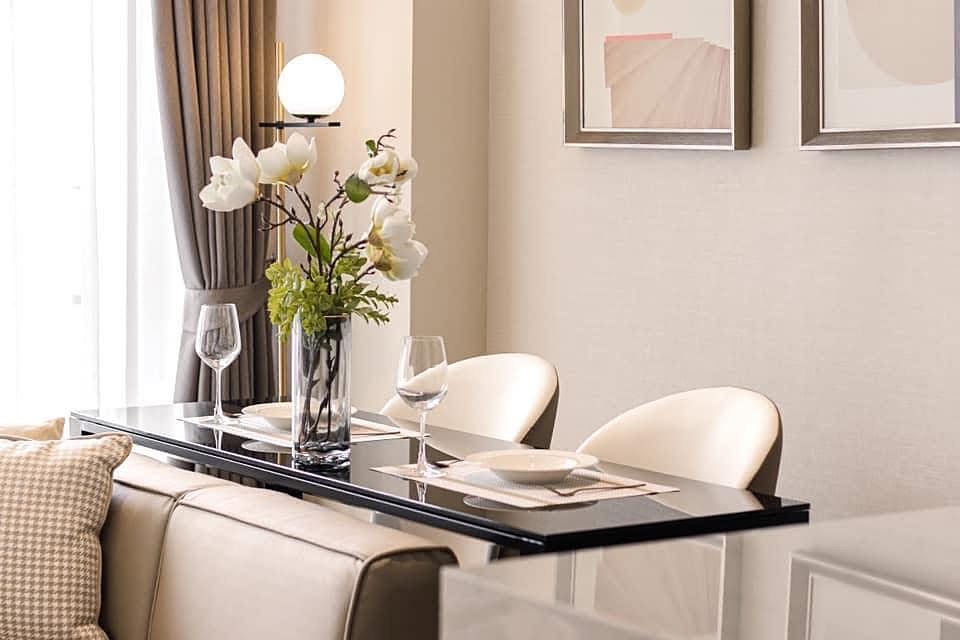The Esse Asoke: Dining table