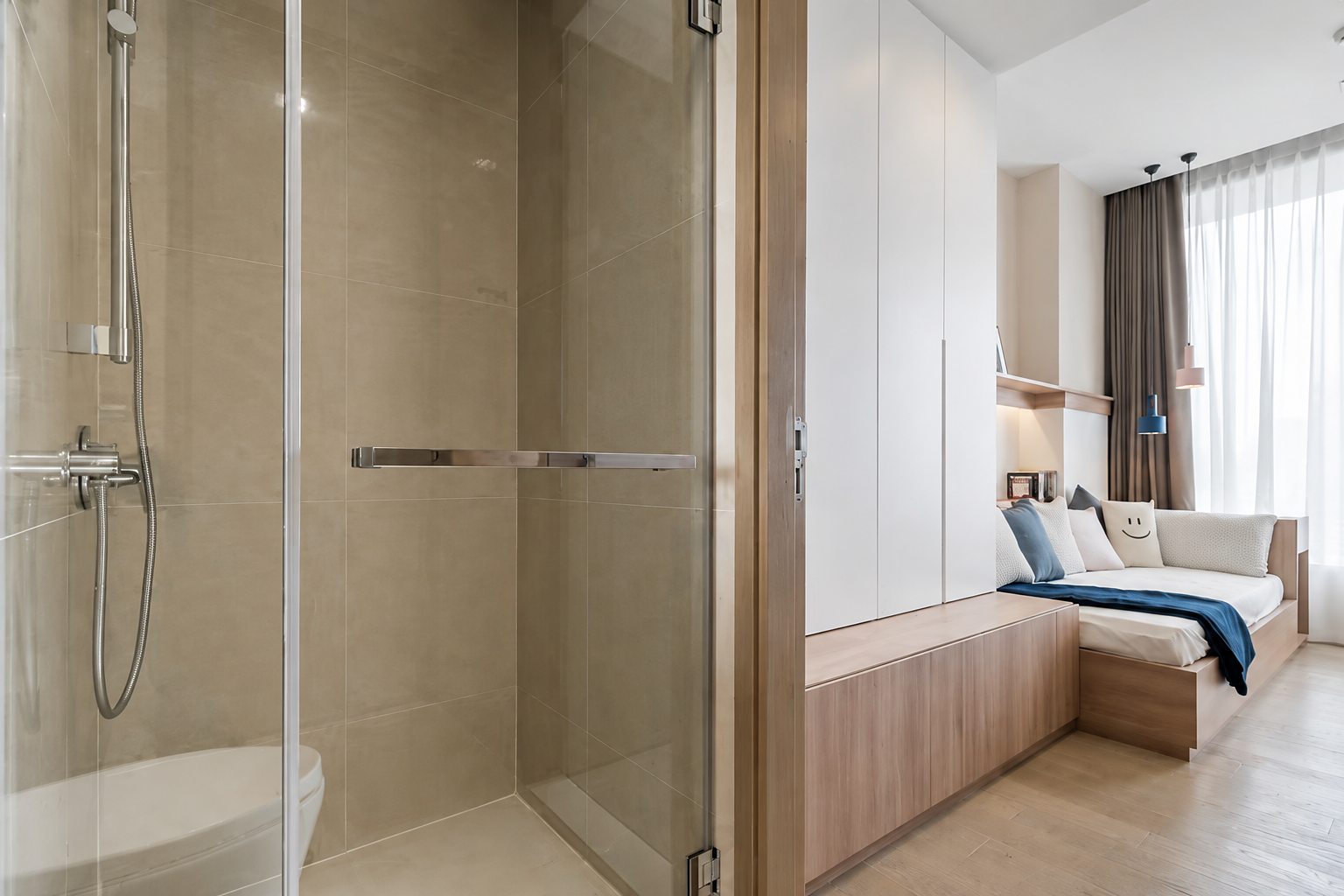 The Esse Asoke: Bathroom and bedroom