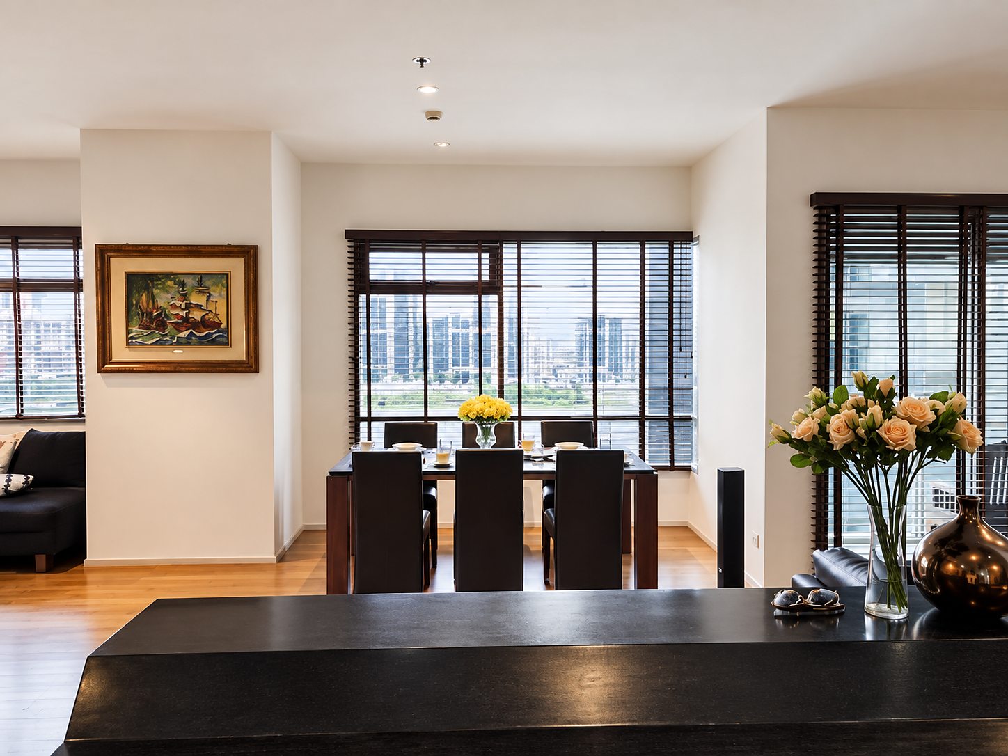 The Madison: Dining area
