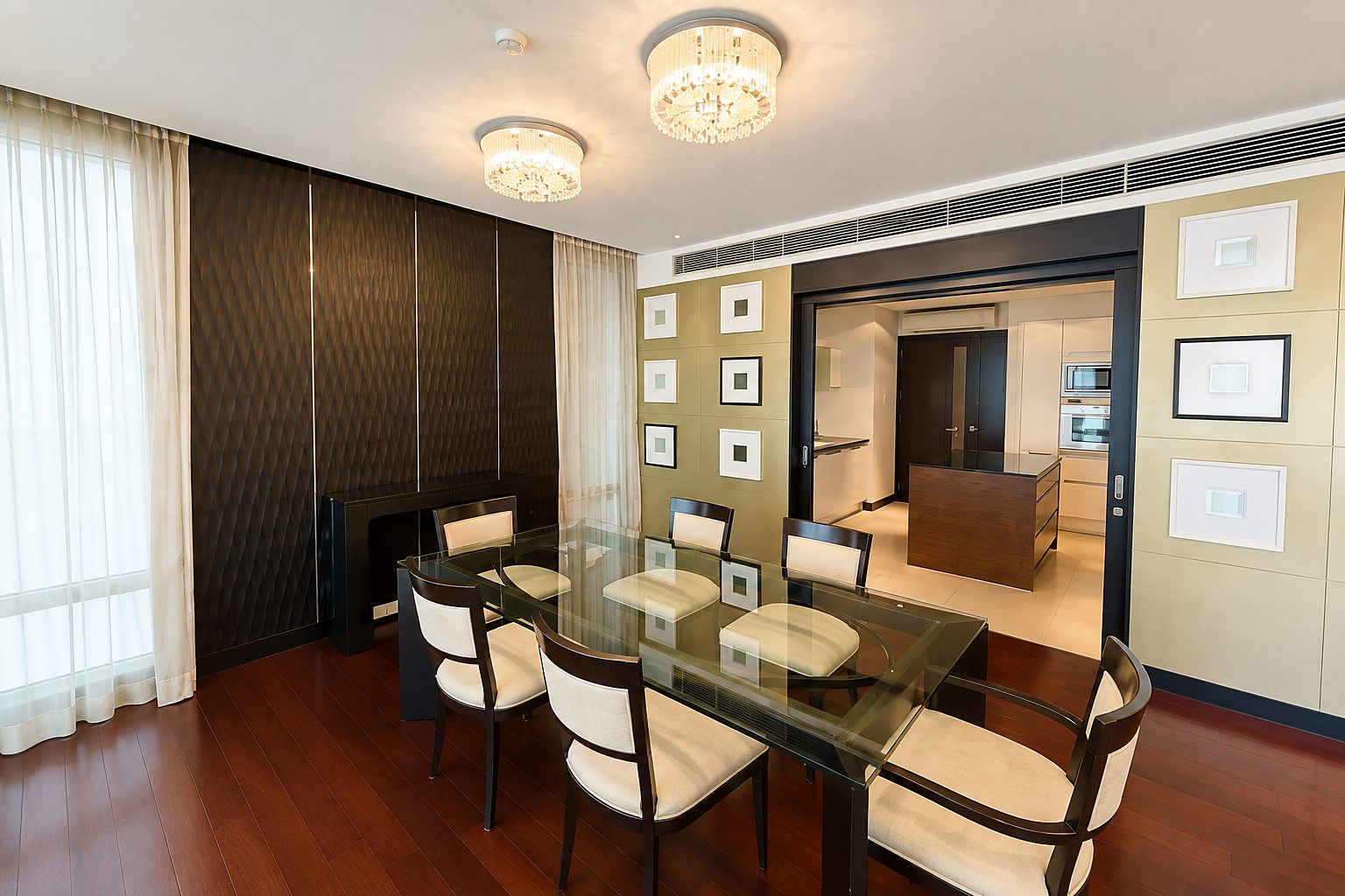 The Park Chidlom: Dining area