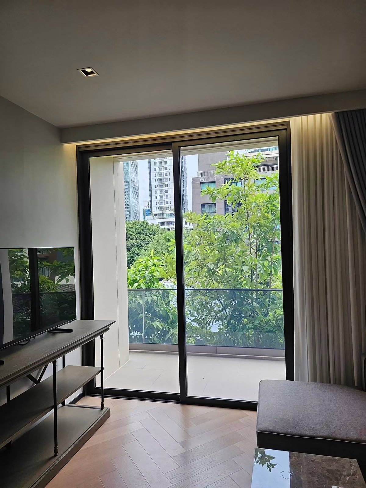 The Reserve 61 Hideaway: Balcony with garden view