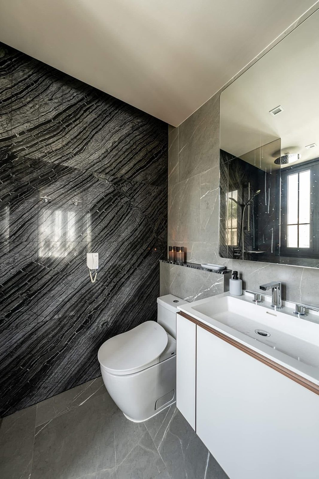 The Reserve Sukhumvit 61: Bathroom [show unit]