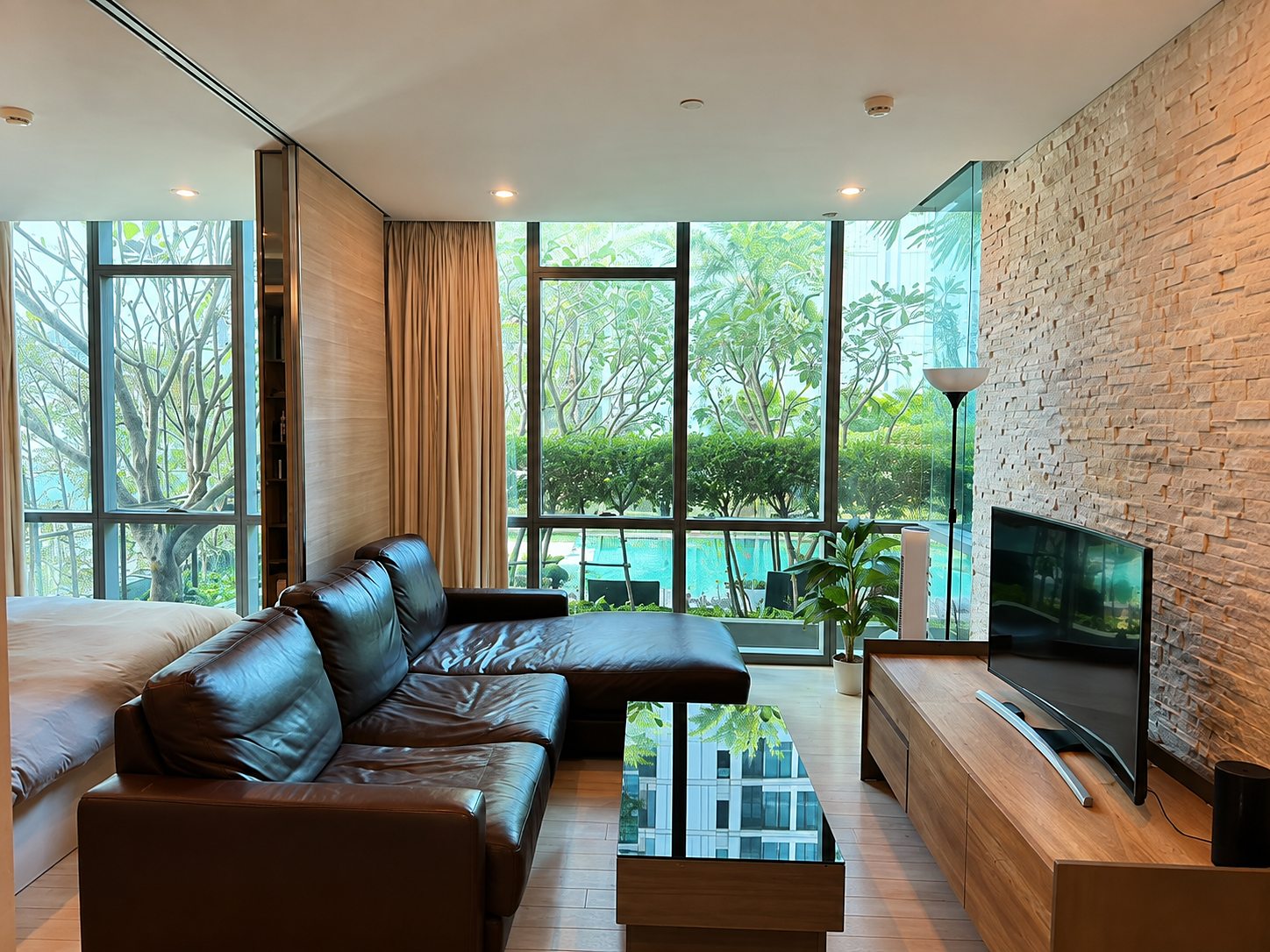 The Room Sukhumvit 21