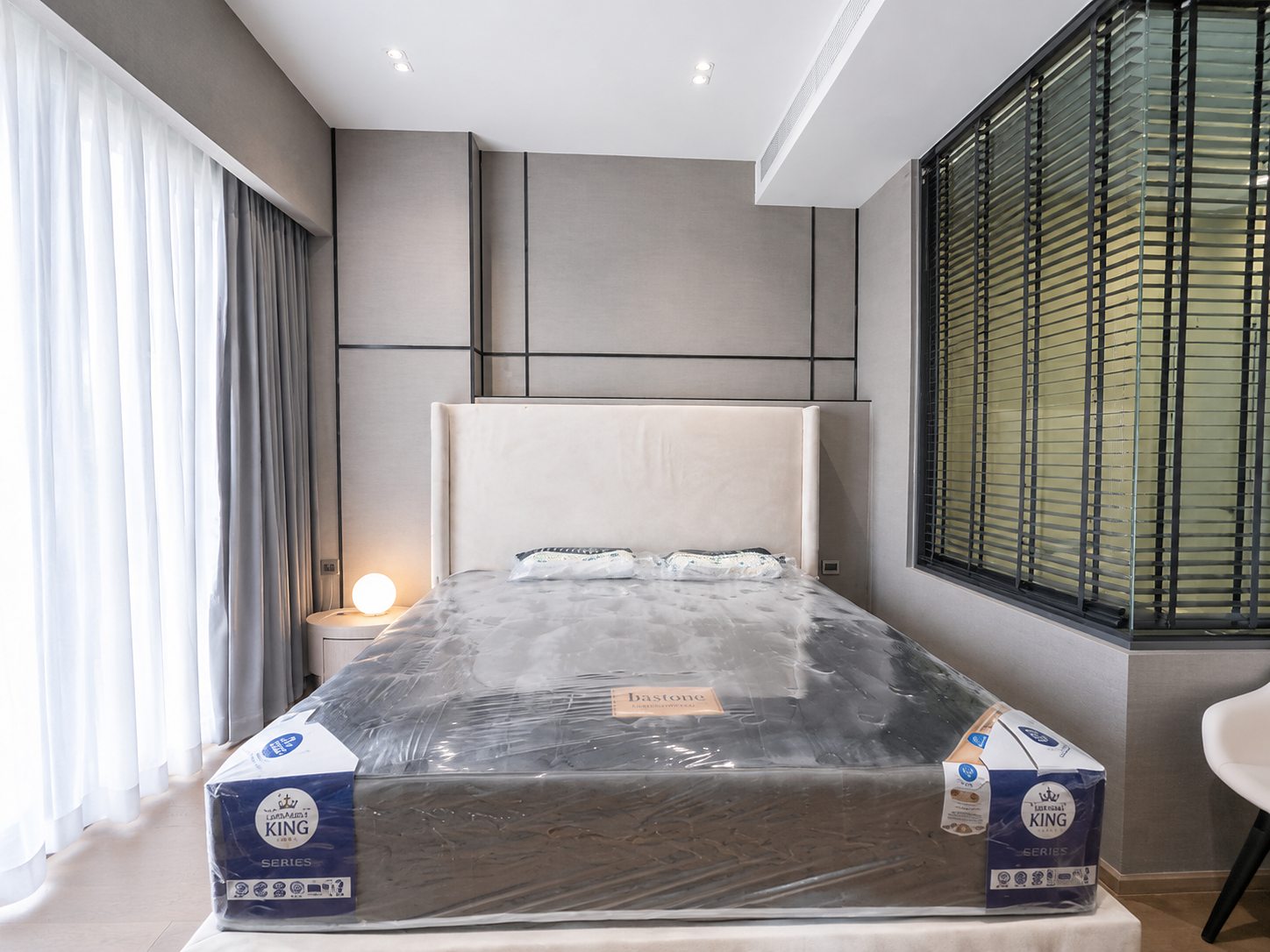 The Strand Thonglor: Bedroom