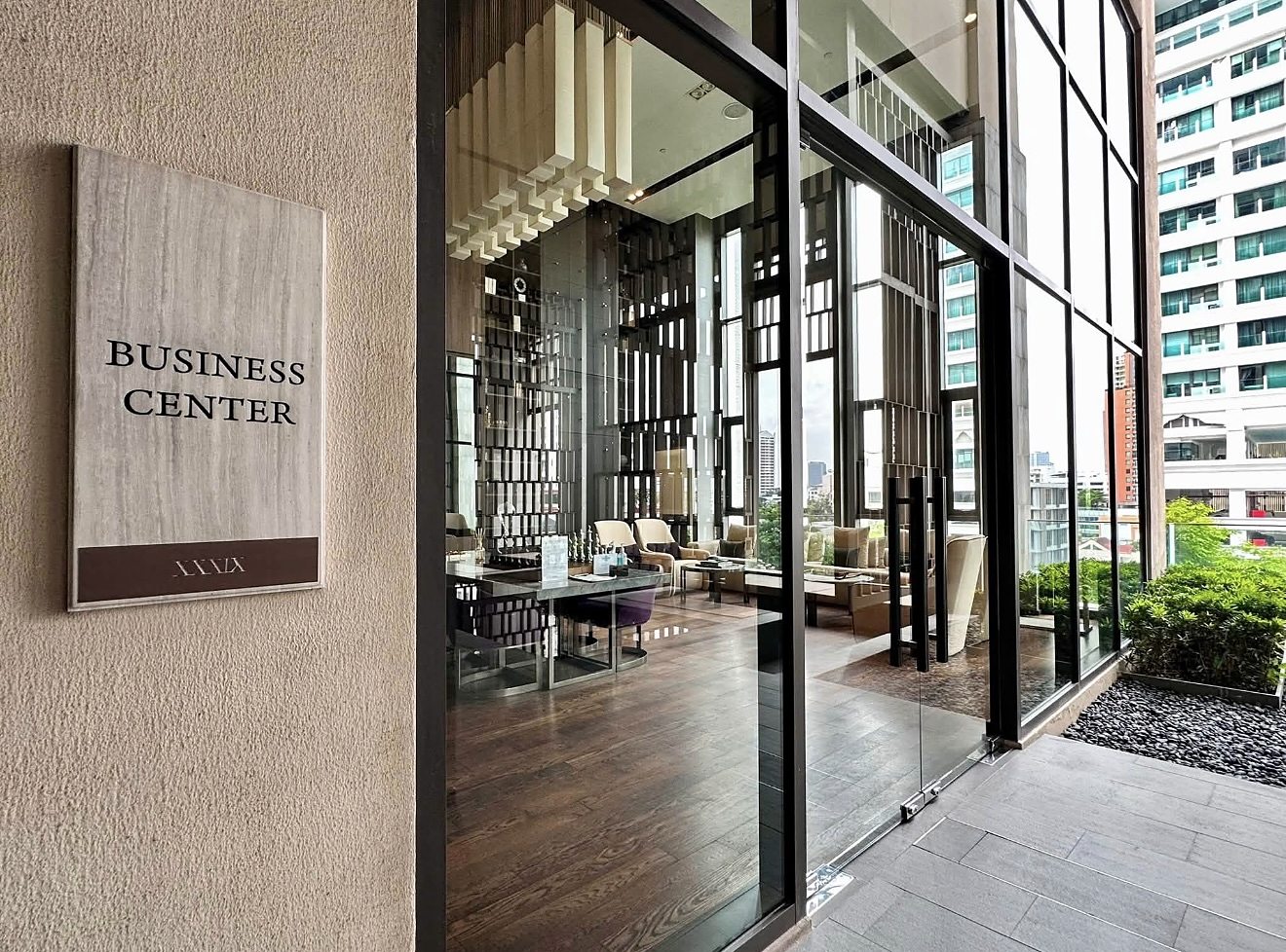 The XXXIX: Business centre