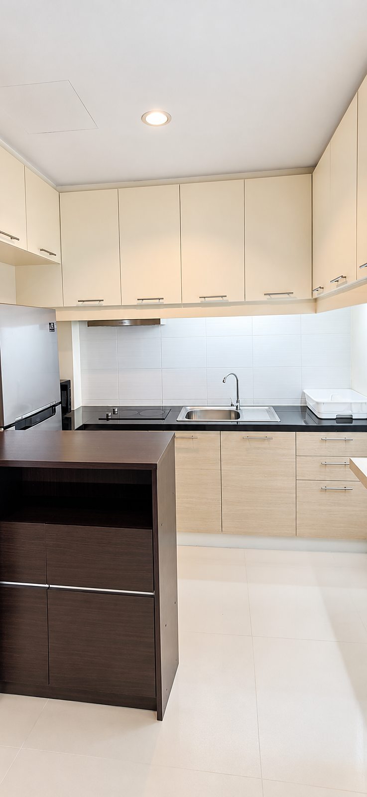 Thonglor Residence 21 · 2-Bedroom: Kitchen