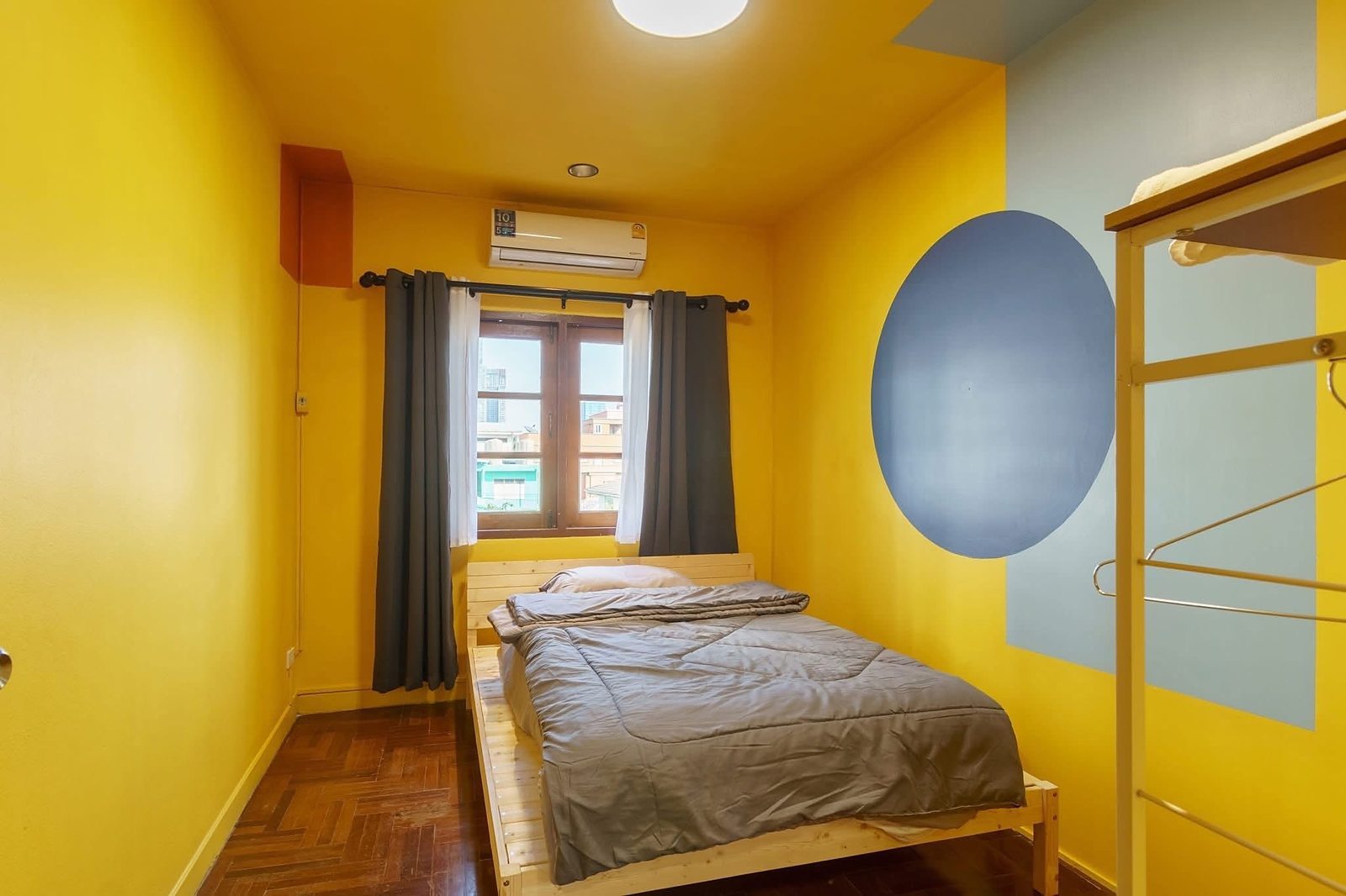 Thonglor Soi 25 – 5-Storey Townhome: Bedroom