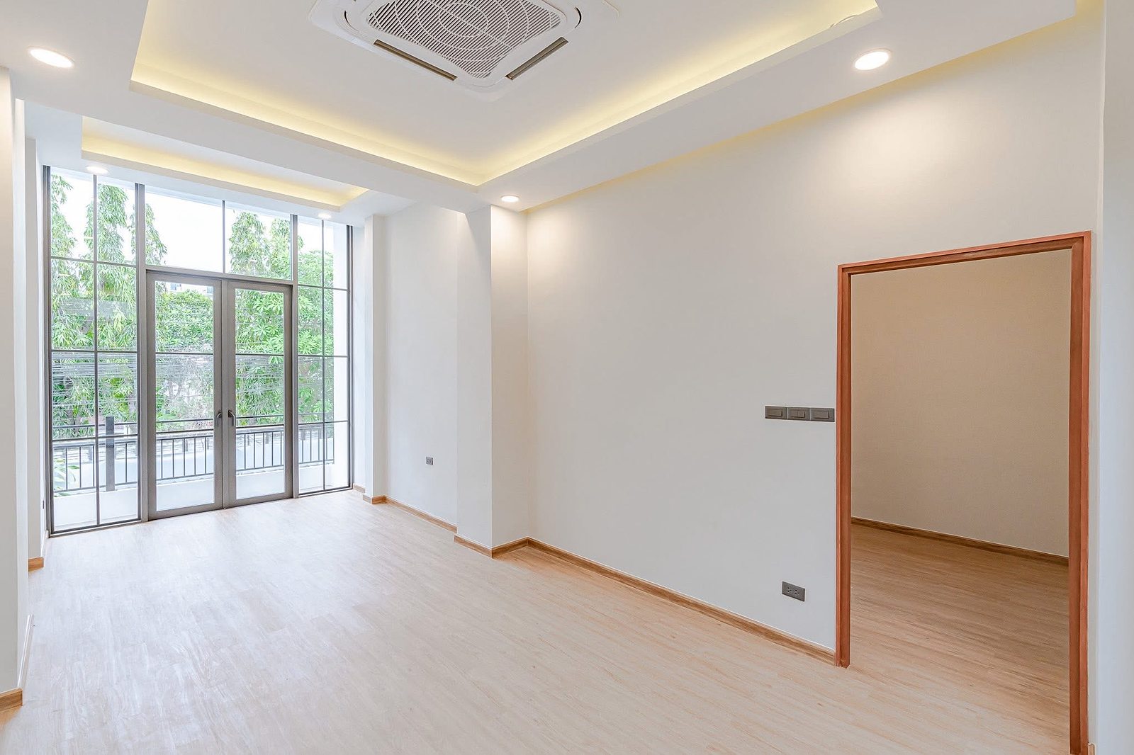 Townhouse — Ekkamai Soi 12 (house no. unknown)
