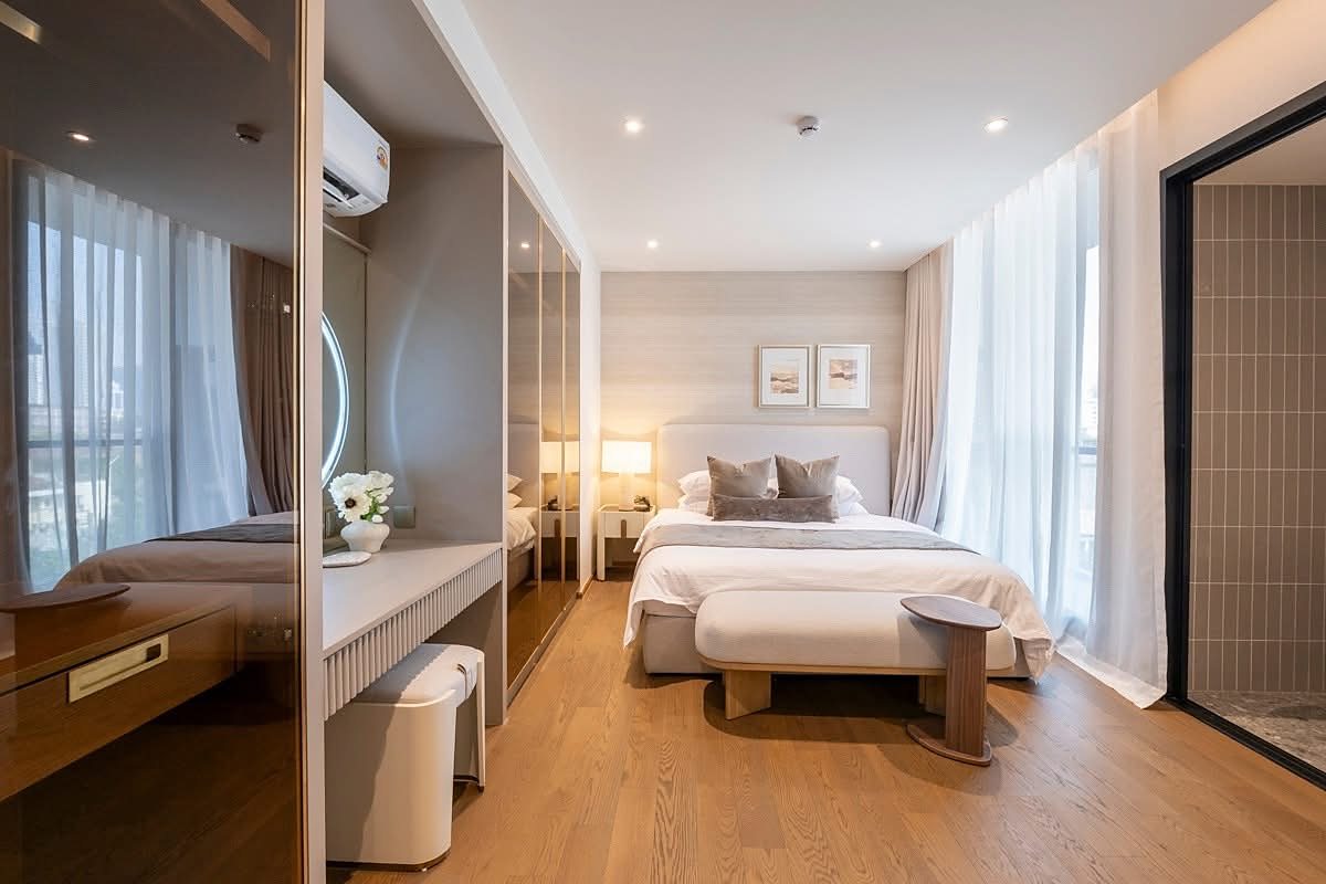 Via 34: Bedroom