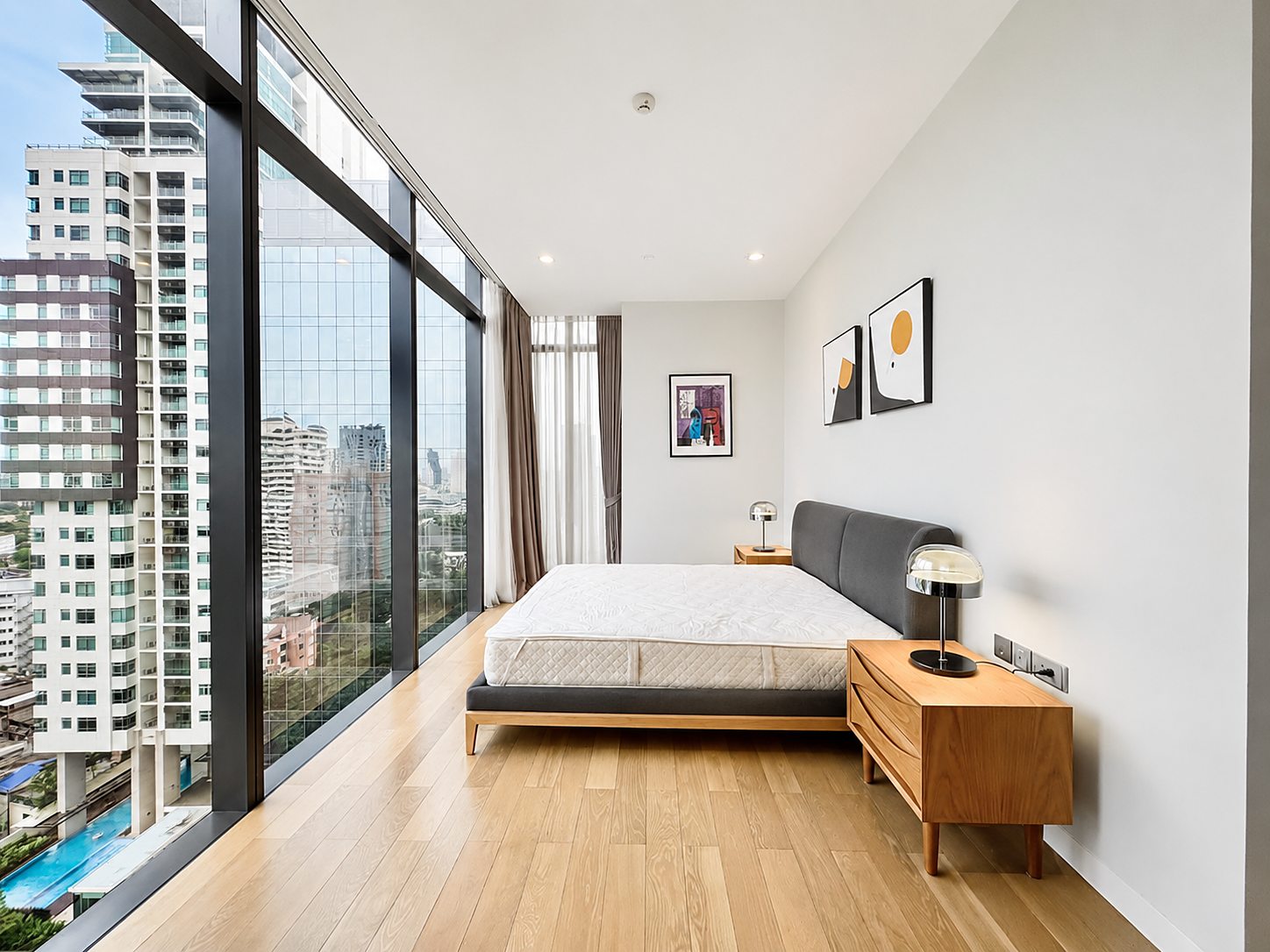 Vittorio 39: Master bedroom