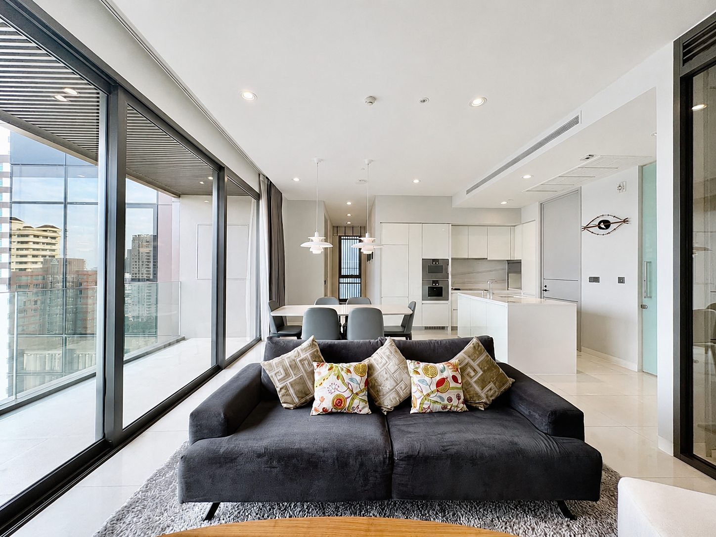 Vittorio 39: Living and kitchen area